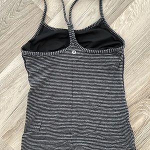 Lululemon tank with built in bra